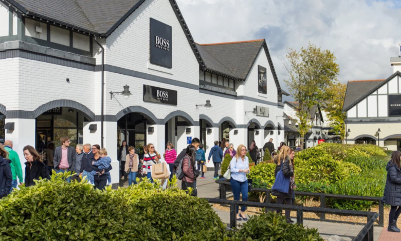 Cheshire Oaks Opening Times
